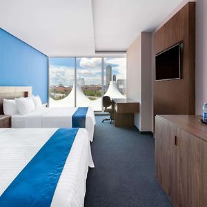 Wyndham Puebla Angelopolis